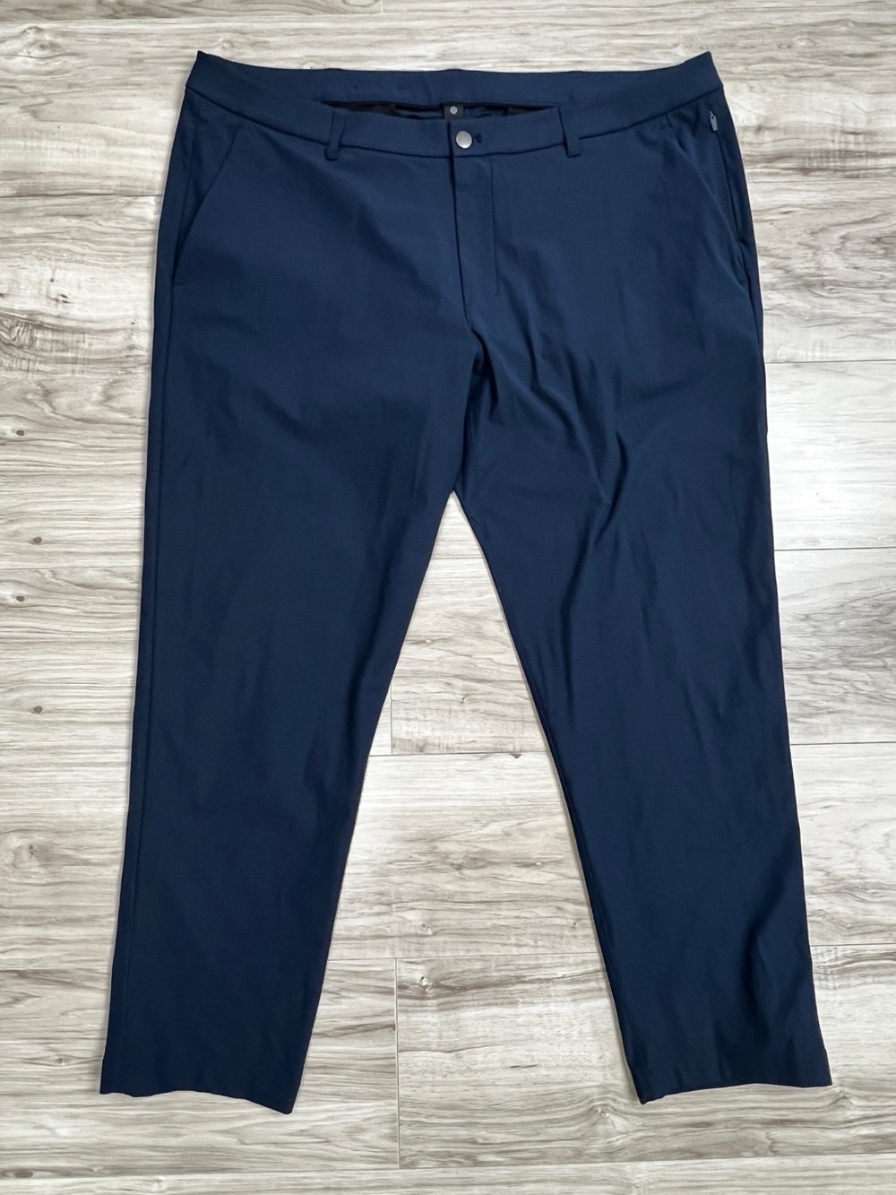 Lululemon ABC Slim-Fit Trouser Warpstreme in True Navy Size 44 Short